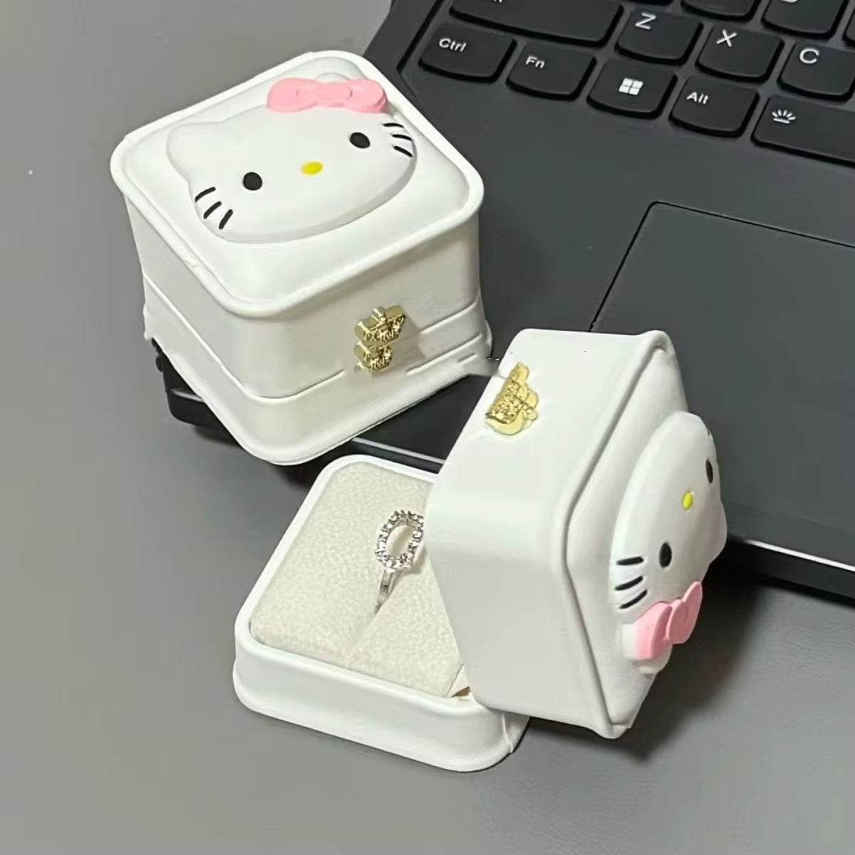 Caja para anillo hello kitty