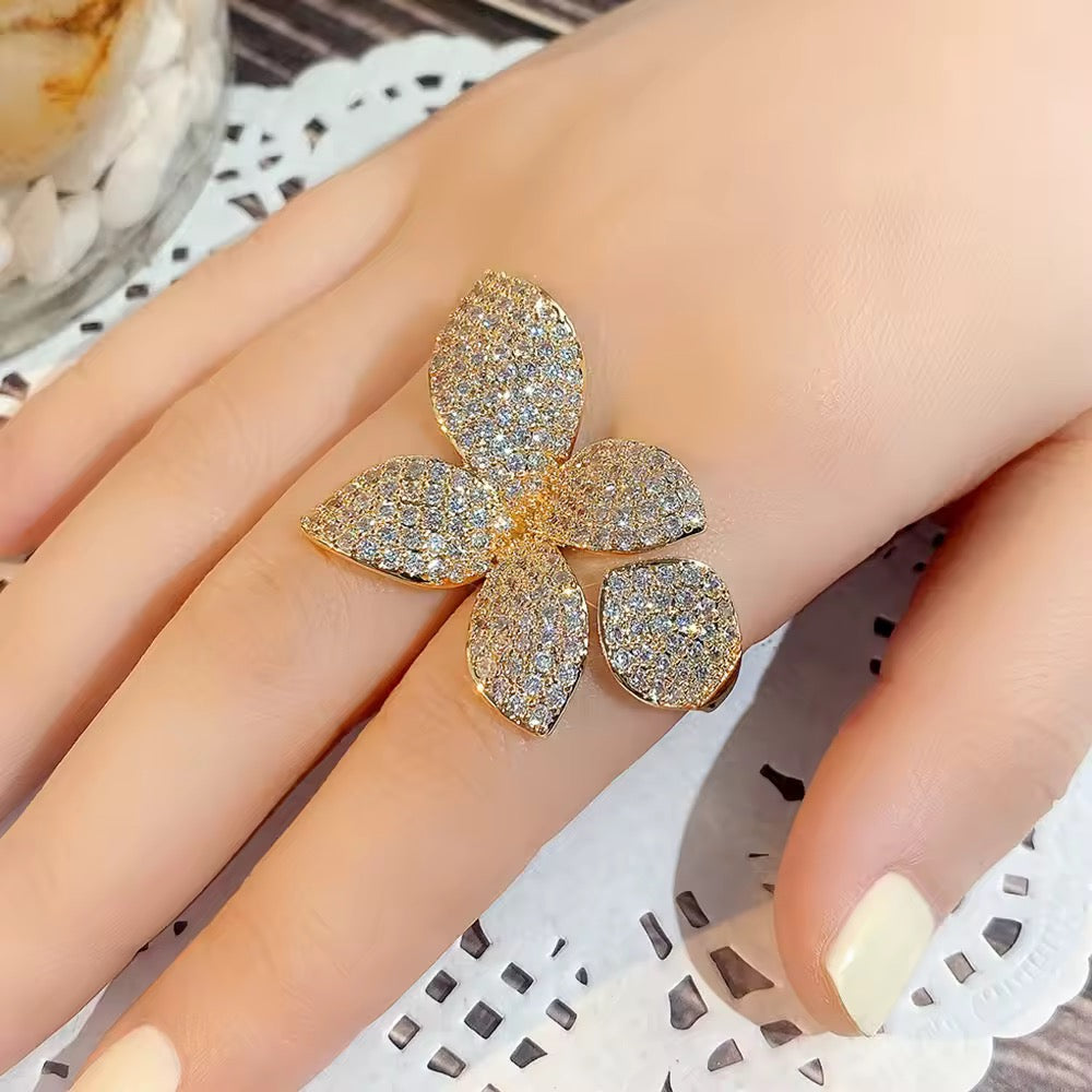 Anillo ajustable diseño de hojas