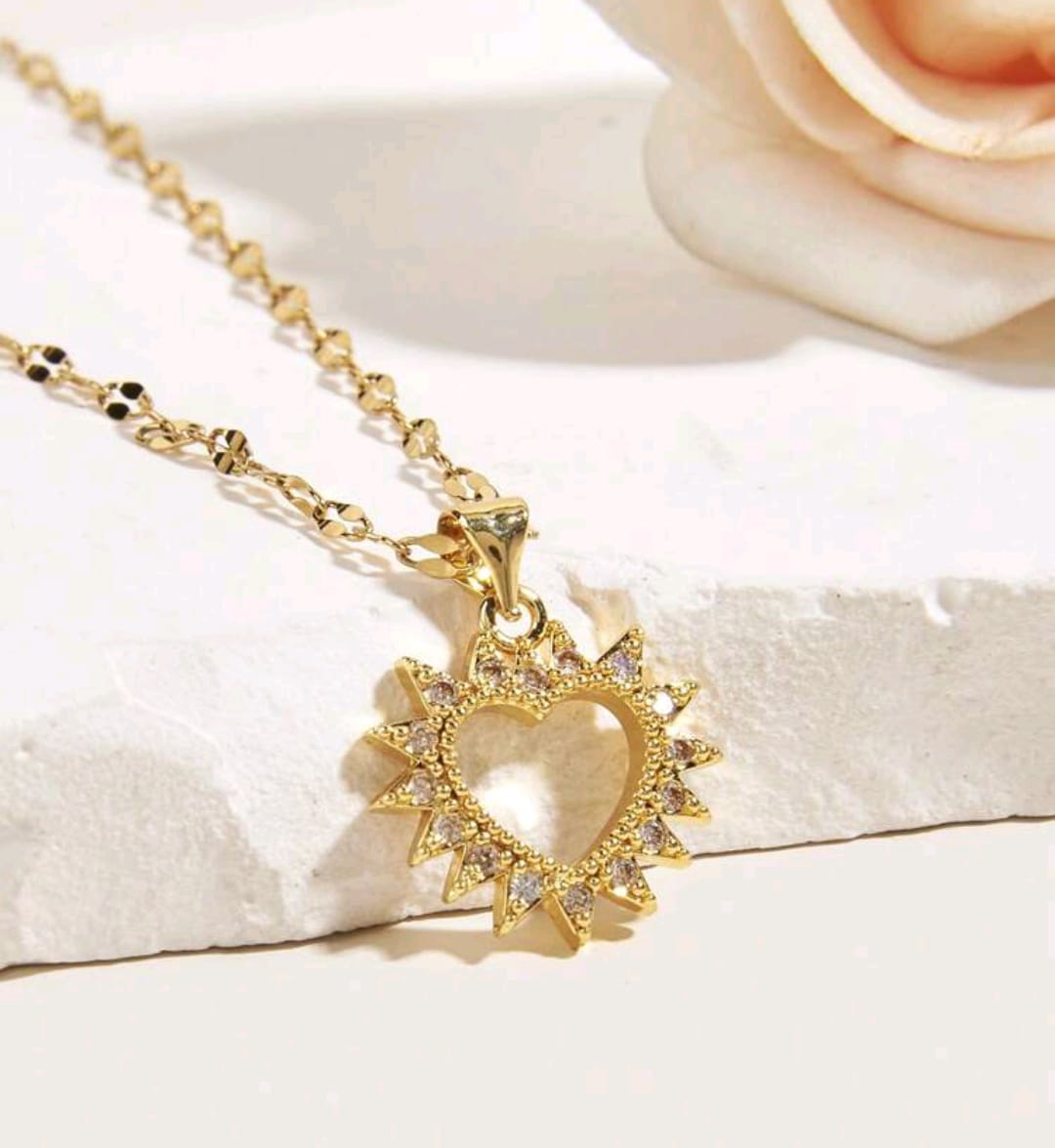 Collar dige de corazón dorado minimalista