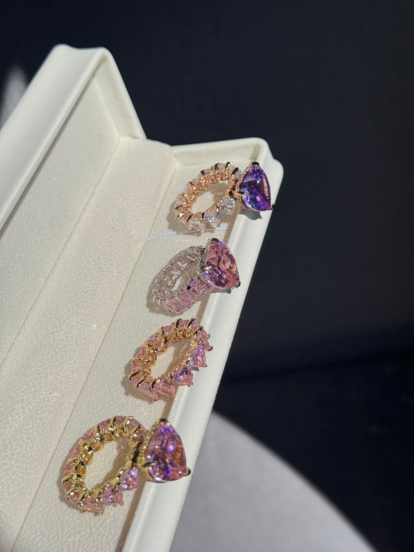 Anillo Icy Camile rosado dorado